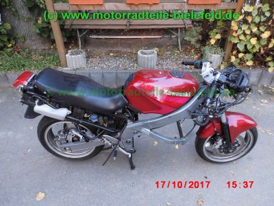 Kawasaki_ZZR600_ZX600D_rot_teilzerlegt_-_Ersatzteile_Teile_parts_spares_spare-parts_ricambi_repuestos_wie_ZZ-R_600_ZX600E_1100_ZXT10_C_D-134.jpg