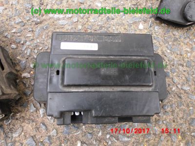 Kawasaki_ZZR600_ZX600D_rot_teilzerlegt_-_Ersatzteile_Teile_parts_spares_spare-parts_ricambi_repuestos_wie_ZZ-R_600_ZX600E_1100_ZXT10_C_D-38.jpg