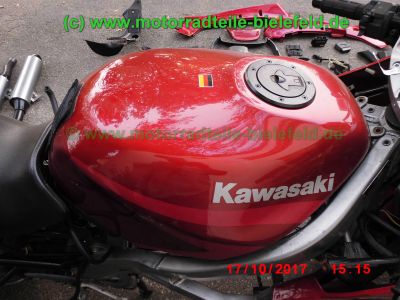 Kawasaki_ZZR600_ZX600D_rot_teilzerlegt_-_Ersatzteile_Teile_parts_spares_spare-parts_ricambi_repuestos_wie_ZZ-R_600_ZX600E_1100_ZXT10_C_D-79.jpg