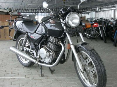 Honda_XBR_500_XBR500_PC15_schwarz_Chromstar_H_B_Koffersystem_32kW_8.jpg