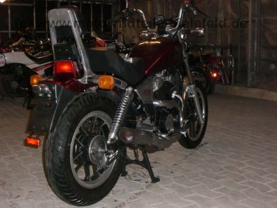 Honda_VT_500_VT500_C_VT500C_rot_Sissybar_Shadow_Custom_PC08_10.jpg
