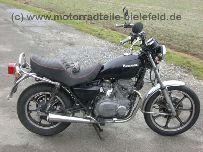 Kawasaki_KZ_Z_440_LTD_400_Z400_Z440_KZ400_KZ440_A_H_D_LTD_Sondersitz_Anlasser_11_b.jpg