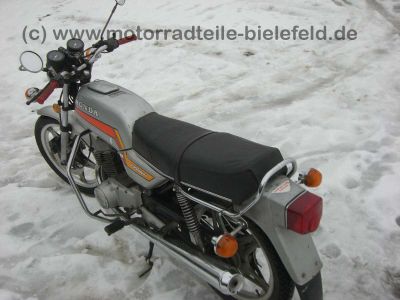 Honda_CB_125_CB125_T_T2_125T2_CB125T2_silber_Verkleidung_41.jpg