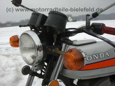 Honda_CB_125_CB125_T_T2_125T2_CB125T2_silber_Verkleidung_67.jpg