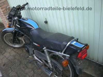 Honda_CB_250_CB250_RS_250RS_CB250RS_schwarzblau_Deluxe_MC02_vgl__CL_250S_MD04_63.jpg