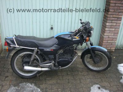 Honda_CB_250_CB250_RS_250RS_CB250RS_schwarzblau_Deluxe_MC02_vgl__CL_250S_MD04_89.jpg