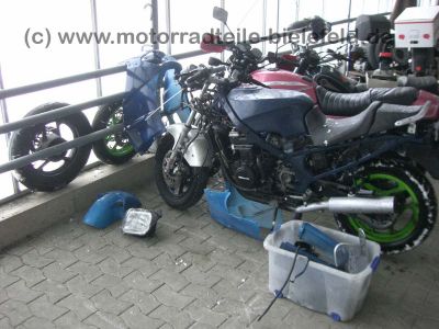 Kawasaki_GPZ_600_GPZ600_R_600R_GPZ600R_ZX600_ZX_600_A_600A_58.jpg