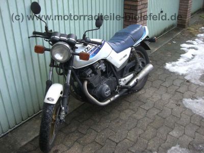 Suzuki_GSX_250_400_GSX400_E_S_weissblau_400E_400S_GK53C_GK_53_C_43.jpg