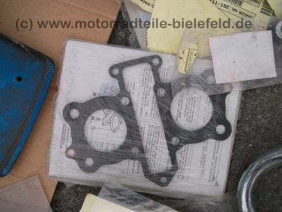 Honda_CB125T2_CB_125_CB125_T_T2_125T_125T2_blau_32.jpg