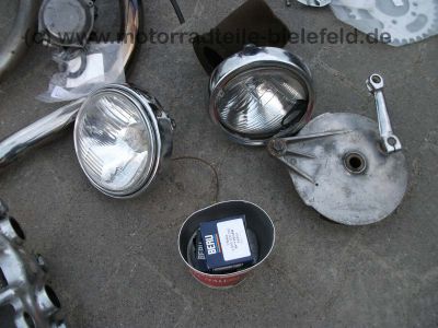 Suzuki_GN400_rot_GN_250_400_Koffersystem_Koffer_GIVI_19.jpg
