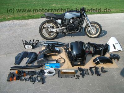 Kawasaki_GPZ900R_grau_goldene_Felgen_ZX900A_ZX900_GPZ_750_900_1000_GPZ750_GPZ900_R_RX_750R_900R_ZX10_1.jpg