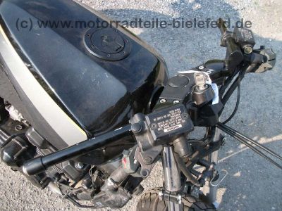 Kawasaki_GPZ900R_grau_goldene_Felgen_ZX900A_ZX900_GPZ_750_900_1000_GPZ750_GPZ900_R_RX_750R_900R_ZX10_50.jpg