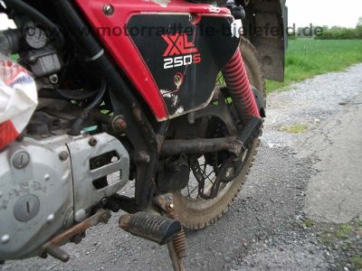 Honda_XL250S_rot_original_ohne_Zylinderkopf_XL_CL_SL_TL_250_500_S_R_250S_250R_500S_500R_25.jpg