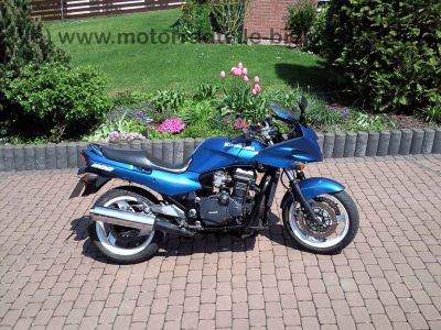 Kawasaki_GPZ1100_ZXT10_E_ZXT_10_E_Superbike_wie_GPZ_ZZR_1100_D_E_ZZR1100_17.jpg