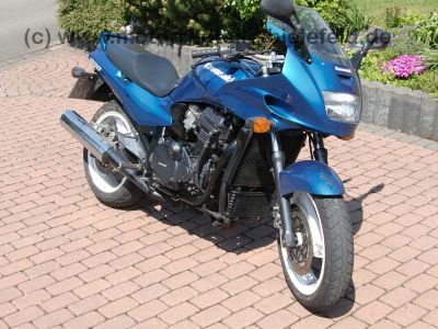 Kawasaki_GPZ1100_ZXT10_E_ZXT_10_E_Superbike_wie_GPZ_ZZR_1100_D_E_ZZR1100_7.jpg