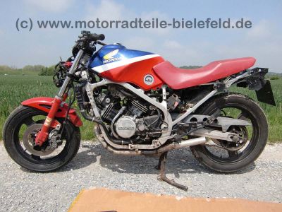 Honda_VF500F_PC12_US_teilzerlegt_PC13_Motor_VF_400_500_700_750_VF400_VF500_VF700_VF750_F_10.jpg