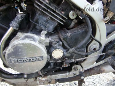 Honda_VF500F_PC12_US_teilzerlegt_PC13_Motor_VF_400_500_700_750_VF400_VF500_VF700_VF750_F_73.jpg