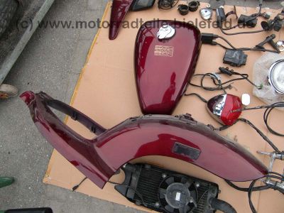 Honda_VT600C_Shadow_VLX_US_Modell_PC21_PC_21_weinrot_zerlegt_VT_600_VT600_C_600C__Motor_Rahmen_Tank_34.jpg