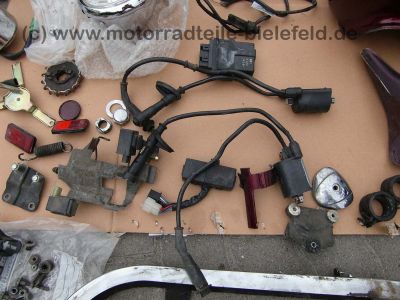 Honda_VT600C_Shadow_VLX_US_Modell_PC21_PC_21_weinrot_zerlegt_VT_600_VT600_C_600C__Motor_Rahmen_Tank_50.jpg