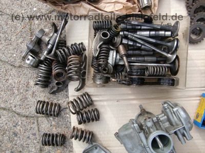 Honda_CJ_CB_250_350_360_CB250_CB350_K_250K_350K_Motor_zerlegt_11.jpg