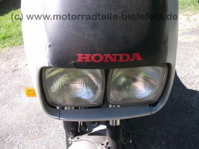 Honda_CBX750F_RC17_silber_CBX_750_CBX750_F_750F_12.jpg