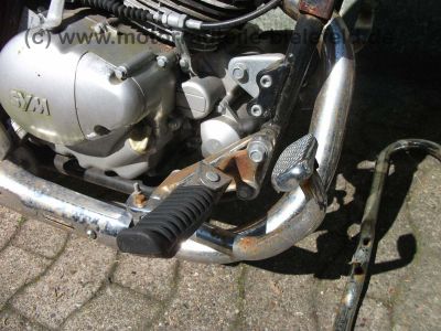 SYM_Sangyang_Husky_125_Chopper_schwarz_Motor_fast_neu_Sissybar_Sissy_Bar_14.jpg