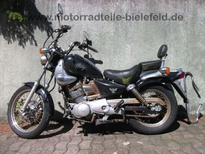 SYM_Sangyang_Husky_125_Chopper_schwarz_Motor_fast_neu_Sissybar_Sissy_Bar_31.jpg
