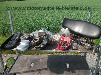 Honda_CG_125_CG125_JC27__rot_teilzerlegt_neue_Motorteile_CB_CBF_CBZ_CBX_125_7.jpg