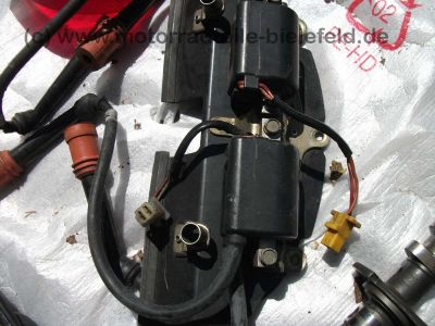 Yamaha_FZR1000_FZR_1000_Ersatzteile_3LE_3LF_3GM_Exup_Genesis_Technik_wie_YZF_750_1000_4VD_54.jpg