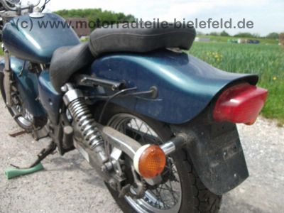 Suzuki_GZ125_AP_MARAUDER_blau_GZ_GN_DR_125_GN125_DR125_S_SE_99_.jpg