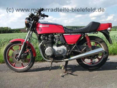 Kawasaki_KZ400J_rot_nackt_Giuliari_Sitzbank_KZ_Z_GPZ_305_400_500_550_750_1_.jpg