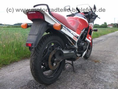 Honda_VF500F2_PC12_VF_400_500_700_750_VF400_VF500_VF700_VF750_F_F2_fast_neuer_Auspuff_3_.jpg