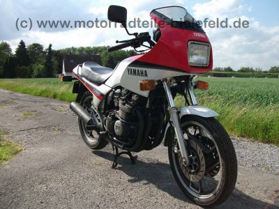 Yamaha_XJ600_51J_weiss_rot_Anlasser_defekt_Tankdelle_XJ_400_500_550_600_700_750_Maxim_Seca_56.jpg