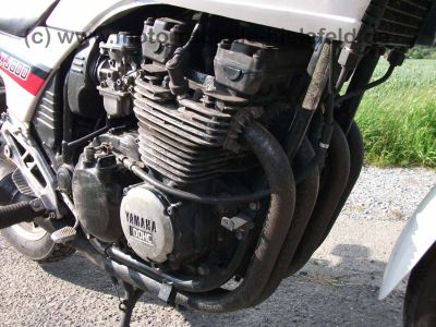 Yamaha_XJ600_51J_weiss_rot_Anlasser_defekt_Tankdelle_XJ_400_500_550_600_700_750_Maxim_Seca_83.jpg