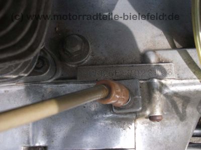 Honda_CB125K_disc_CB_125_CB125_K_K5_T_T2_125K_125K5_schwarz_37_.jpg