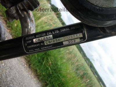 Honda_CB125K_disc_CB_125_CB125_K_K5_T_T2_125K_125K5_schwarz_68_.jpg