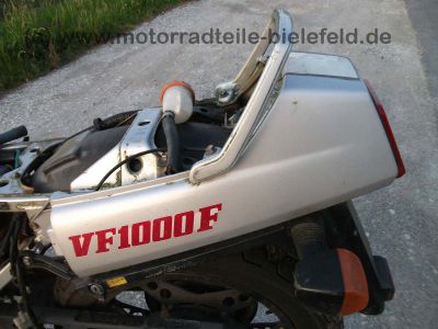 Honda_VF1000F_SC15_silberrot_ohne_Motor_VF1000_VF_1000_1100_F_F2_C_1000F_1000F2_1100C_23_.jpg