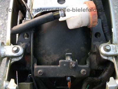 Honda_VF1000F_SC15_silberrot_ohne_Motor_VF1000_VF_1000_1100_F_F2_C_1000F_1000F2_1100C_29_.jpg