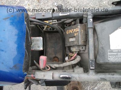 Kawasaki_GPZ750UT_blau_Vollverkleidung_Z_KZ_GPZ_ZX_550_750_ZX750_GPZ750_A_E_UT_750UT_750A_111.jpg
