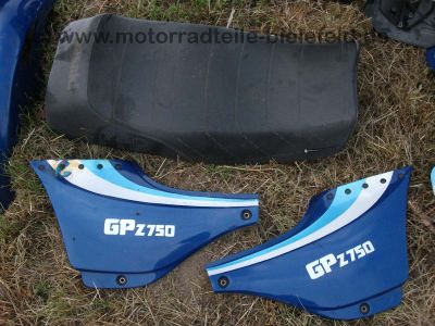 Kawasaki_GPZ750UT_blau_Vollverkleidung_Z_KZ_GPZ_ZX_550_750_ZX750_GPZ750_A_E_UT_750UT_750A_129.jpg