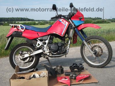 Kawasaki_KLR_650A_rot_Motor_teilzerlegt_KL_KLR_600_650_KLR600_KLR650_A_B_650A_650B_Tengai_600A_600B_1.jpg
