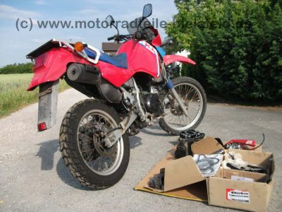 Kawasaki_KLR_650A_rot_Motor_teilzerlegt_KL_KLR_600_650_KLR600_KLR650_A_B_650A_650B_Tengai_600A_600B_3.jpg