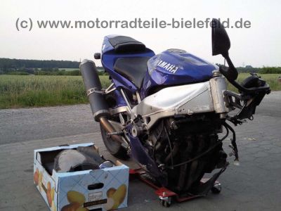 Yamaha_YZF_1000_R1_RN04_Crash_YZF1000_wie_RN01_750_600_R6_R7_174.jpg