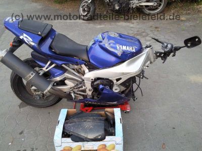 Yamaha_YZF_1000_R1_RN04_Crash_YZF1000_wie_RN01_750_600_R6_R7_177.jpg