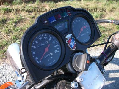 Suzuki_GN_400_GN400_silber_Ratte_Bobber_Chopper_wie_GN_DR_125_250_400_GN250_DR400_SP370_SP_370_82.jpg