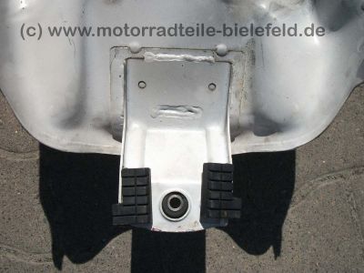 Honda_VF_500_F_500F_PC12_Rahmen_und_Tank_VF500_F_F2_500F_550F2_VF500F_VF500F2_13.jpg