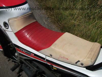 Honda_VF_500_F_500F_PC12_rot_weiss_Keim_Verkleidung_Giuliari_Sitzbank_VF500_VF400_400_F_F2_500F_550F2_VF500F_VF500F2_16.jpg