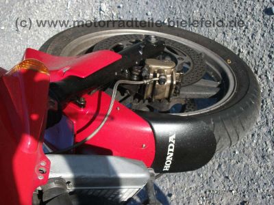 Honda_VFR_750_F_750F_VFR750F_rot_RC24_wie_RC36_VF_VFR_400_500_700_750_F_S_C_57.jpg
