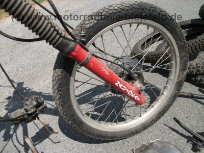 Honda_XL_500R_gelb_Extras_PD02_Zylinderkopf_Vergaser_OK_XL_250_500_XL250_XL500_S_R_PD01_MD03_115.jpg