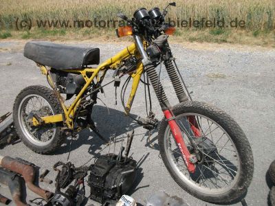 Honda_XL_500R_gelb_Extras_PD02_Zylinderkopf_Vergaser_OK_XL_250_500_XL250_XL500_S_R_PD01_MD03_58.jpg